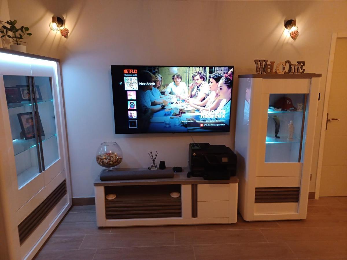 Chambre Privee/Climatisee+Tv /Petit Dejeuner Inclu/Tout Confort Nevers Exterior photo
