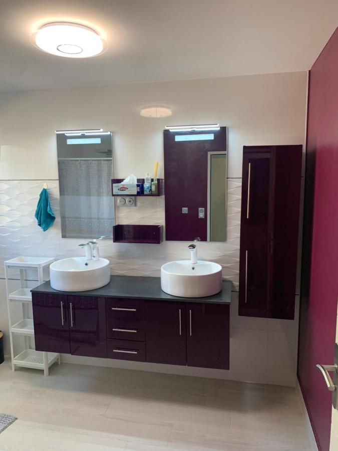 Chambre Privee/Climatisee+Tv /Petit Dejeuner Inclu/Tout Confort Nevers Exterior photo